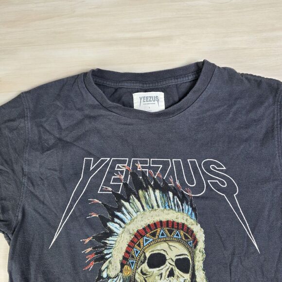 Yeezus God Wants You Tour Merch Shirt Mens Small Black Skull Native Graphic‎ Tee - Picture 3 of 8